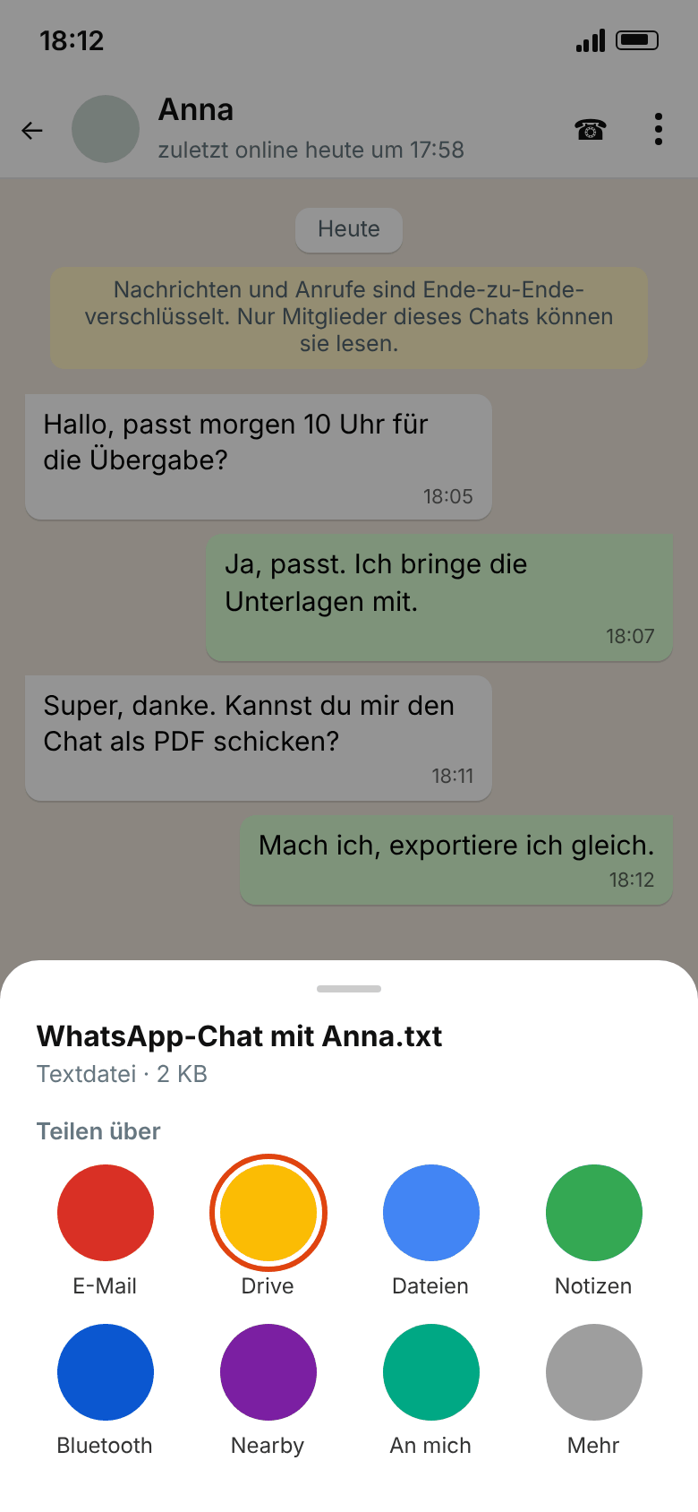 Android-Teilen-Dialog mit der Exportdatei „WhatsApp-Chat mit Anna.txt“ und Zielen wie E-Mail und Drive